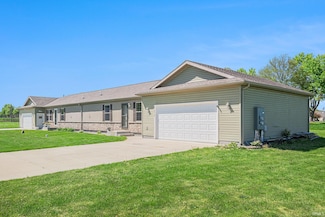 26183 Northland Crossing Dr, Elkhart, IN 46514