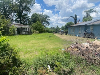 614 614 1/2 Beam St, Lake Charles, LA 70601