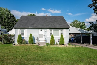 63 Head St, Manchester, NH 03102