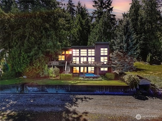 9913 Point View St NE, Olympia, WA 98516