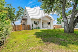 7693 Petersen Point Rd, Milton, FL 32583