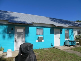 11 - 3 W Pine St, Lanark Village, FL 32323
