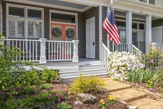 925 Harbor View Dr, Memphis, TN 38103