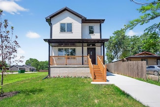 1218 Mccormick St, Des Moines, IA 50316