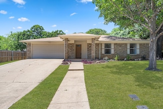 4304 Spring Hill Ln, Arlington, TX 76016