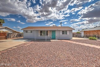 111 Peretz Cir, Morristown, AZ 85342
