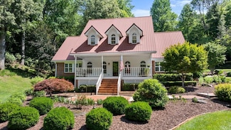 100 Shady Oaks Dr, Franklin, NC 28734