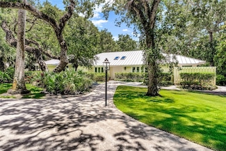 701 Canoe Trail, Vero Beach, FL 32963