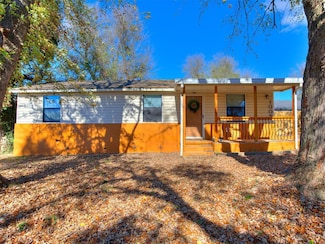 1005 Cedar Ave, Yukon, OK 73099