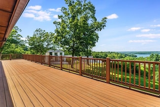 8073 Old White River Rd, Rogers, AR 72756