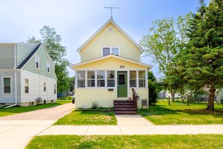 311 S Hamlin St, Shawano, WI 54166
