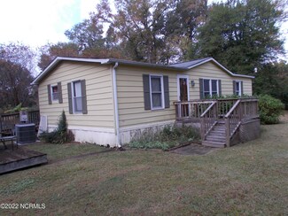 5268 Hugo Church Rd, Grifton, NC 28530