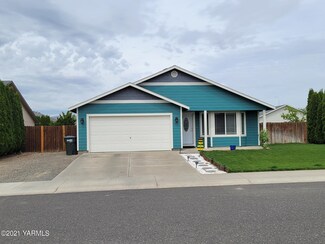 511 Cascade Ave, Moxee, WA 98936