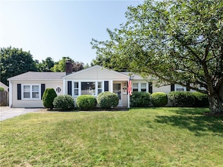 60 Inez Ave, Warwick, RI 02886