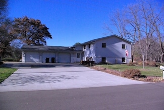 18922 Yalta St NE, Wyoming, MN 55092