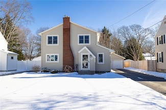 90 Doris Rd, Rochester, NY 14622
