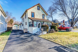 158 Stout Ave, Middlesex, NJ 08846