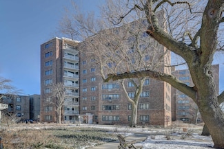 1132 W Lunt Ave Unit 2D, Chicago, IL 60626