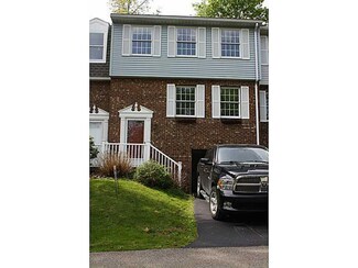 102 Huntington Woods, Waynesburg, PA 15370