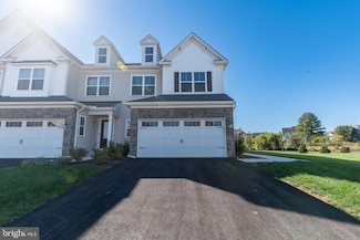 48 Parry Way, Ivyland, PA 18974