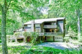 619 Shore Rd, Northport, ME 04849