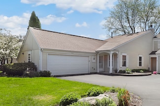1020 Devonshire Ave, Naperville, IL 60540
