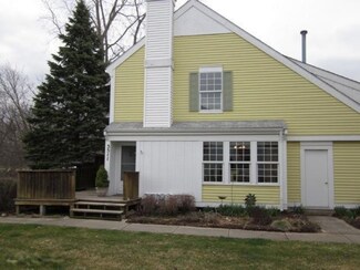 3511 Whispering Brook Dr SE Unit 68, Grand Rapids, MI 49508