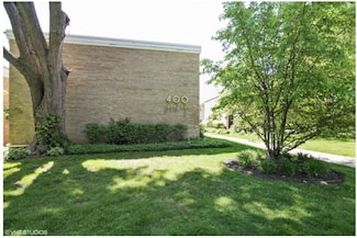 400 Park Ave Unit B, Highland Park, IL 60035