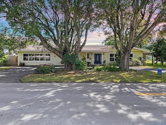 700 NE 2nd St, Pompano Beach, FL 33060