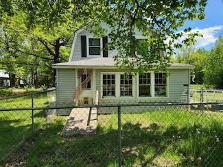 1067 Pushaw Rd, Glenburn, ME 04401