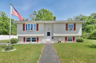 2015 Chestnut St, Three Rivers, MA 01080