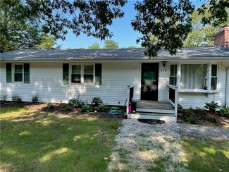 335 Railroad Ave, Saunderstown, RI 02874