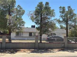 14199 Havasu Rd, Apple Valley, CA 92307