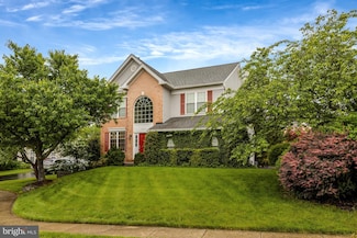 12405 Willow Falls Dr, Herndon, VA 20170