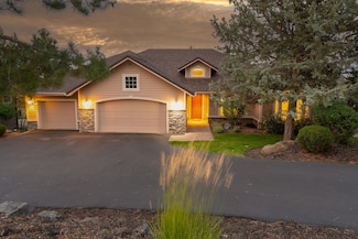 3269 NW Fairway Heights Dr, Bend, OR 97701