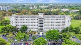 575 Oaks Ln Unit 502, Pompano Beach, FL 33069