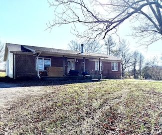2985 Plum Creek Rd, Sparta, TN 38583