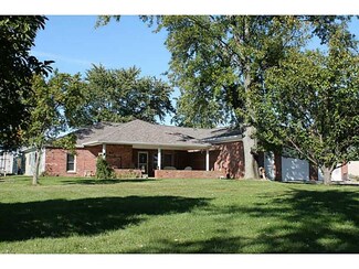 3876 W 800 N, Fairland, IN 46126