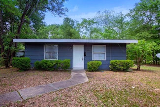 2204 Howard Dr, Pine Bluff, AR 71603