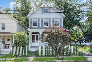 25 Conover St, Freehold, NJ 07728