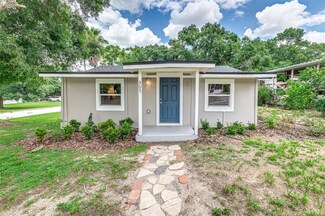 305 S Sharp St, Lake Wales, FL 33853