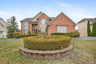 6569 Whispering Woods Dr Unit 73, West Bloomfield, MI 48322