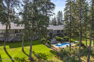 10637 N Friar Dr, Hayden, ID 83835