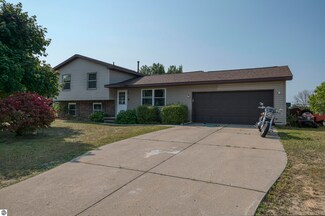 3925 Apollo Dr, Traverse City, MI 49685