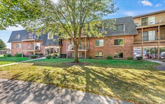 444 Cavalier Ct Unit 1-2, West Dundee, IL 60118
