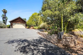 2980 Los Alisos Dr, Fallbrook, CA 92028