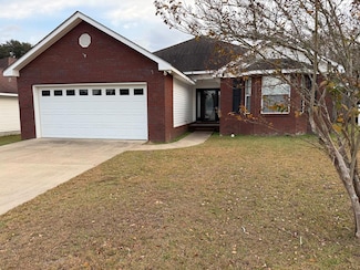 210 Melrose Ln, Dothan, AL 36303