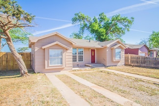 3216 Grinnell St, Lubbock, TX 79415