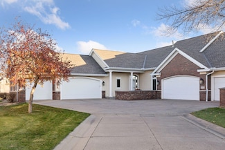 16715 49th Place N, Plymouth, MN 55446