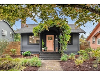1709 SE 44th Ave, Portland, OR 97215